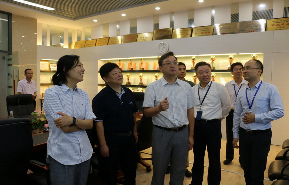 1632144408.jpg 3-20091PU31S04.jpg